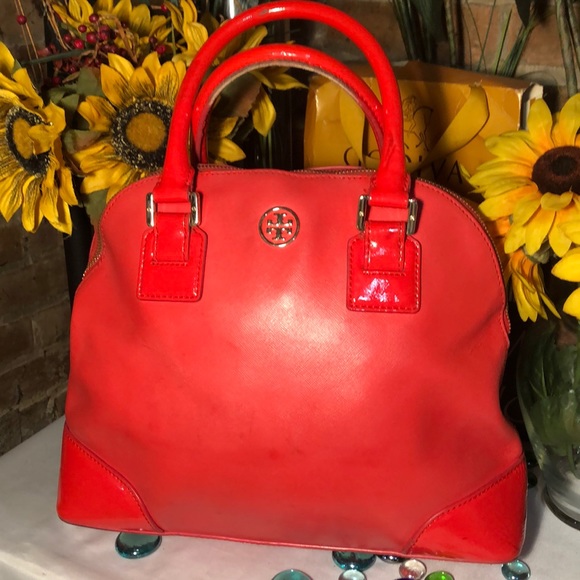 Tory Burch Handbags - Tory Burch Robinson Dome Satchel